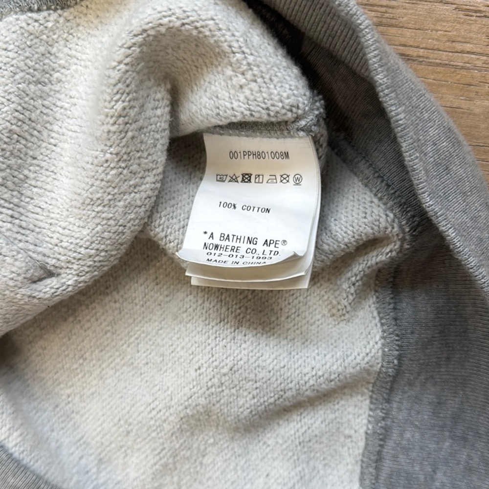 Bape Gray Sweatshirt Hoodie College Grey Logo Size Medium - Picture 5 of 14